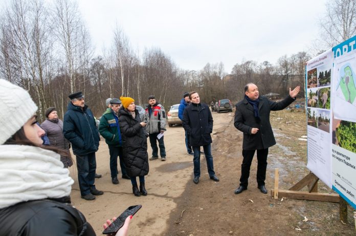 В округе благоустроят территорию возле святого источника в деревне Валищево