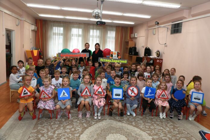 Сотрудники Госавтоинспекции провели урок безопасности в детском саду