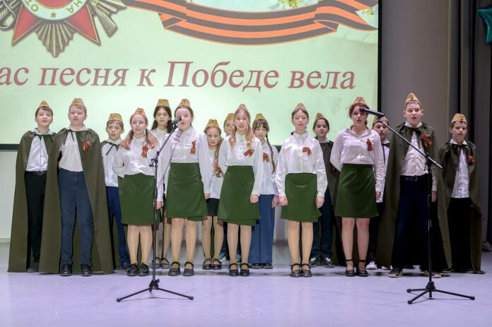 В школе № 32 состоялся гала-концерт «Нас песня к Победе вела»