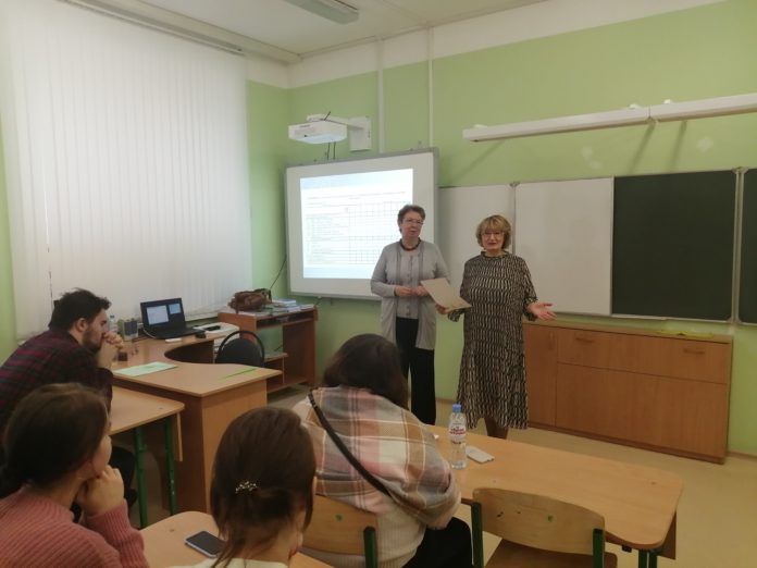 Более тысячи старшеклассников округа приняли участие в акции «100 баллов для победы»