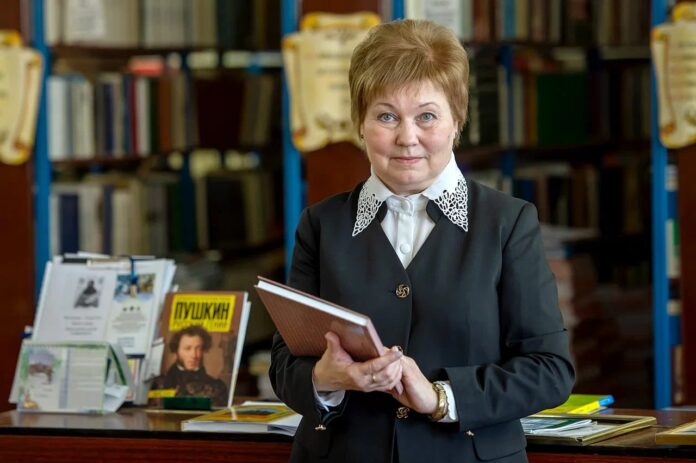 Преподаватель из Подольска — лауреат премии губернатора «Лучший учитель-предметник и лучший учитель начальных классов» 