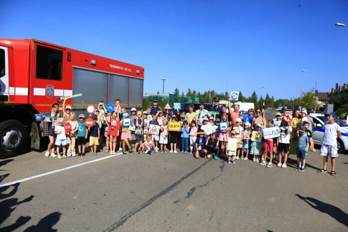 Автоинспекторы Подмосковья организовали масштабное мероприятие в сельской местности