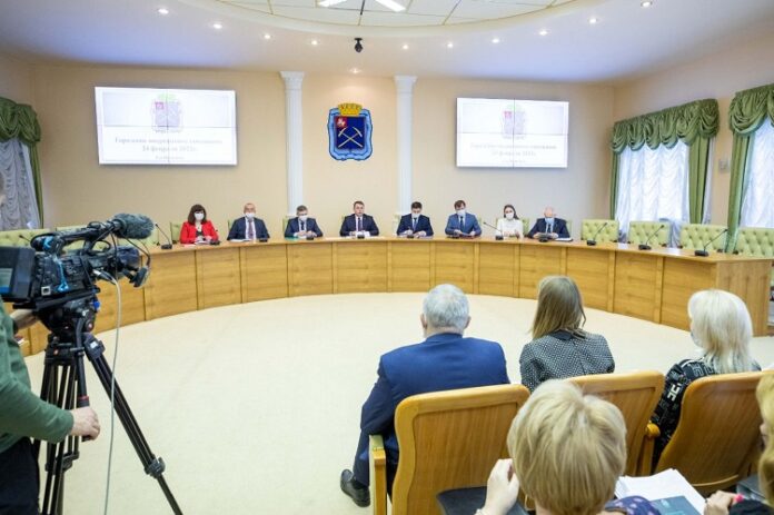 Дмитрий Жариков подчеркнул: жителей Большого Подольска не удовлетворяет качество работы управляющих компаний