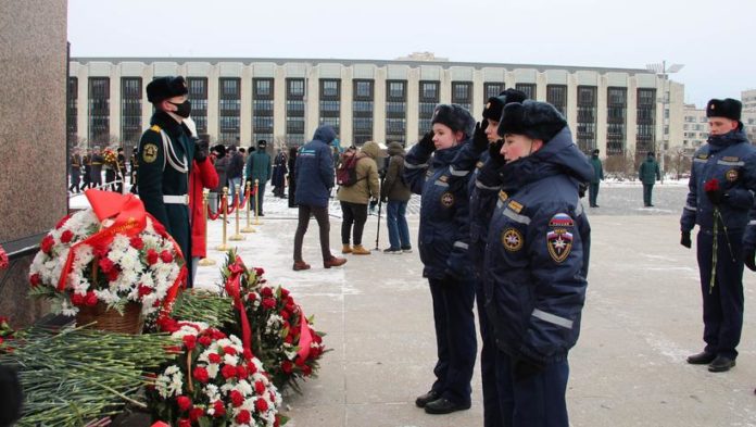 Добровольцы ВСКС почтили память защитников Отечества по стране