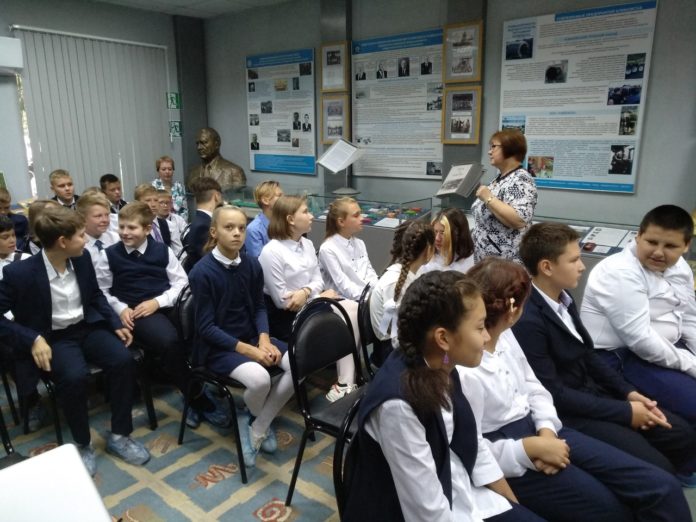 Выставка «Дорога к русскому алфавиту» проходит в Климовске