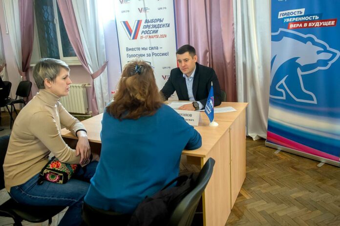 Выездная администрация Подольска работала в микрорайоне Красная Горка