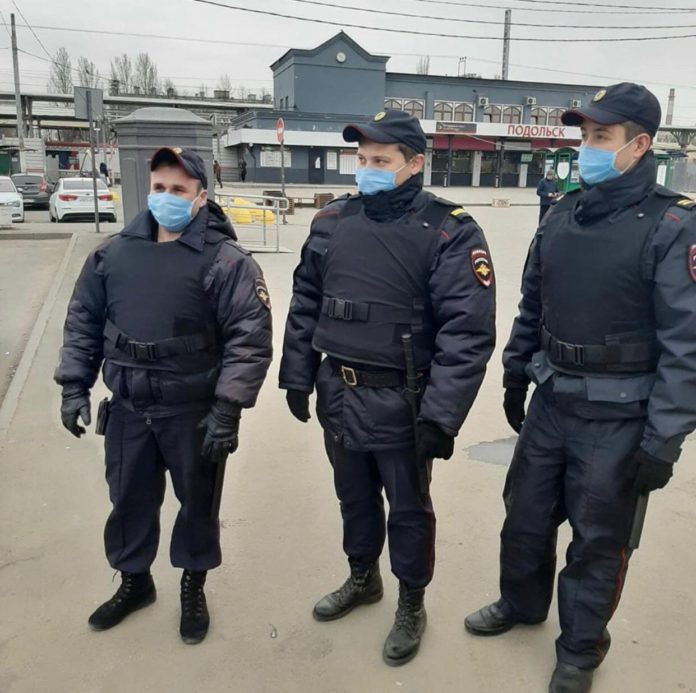 Жителям Подмосковья напомнили о штрафах за нарушение режима самоизоляции