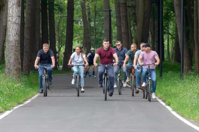 Второй этап благоустройства «Дубровицкого леса» в горокруге Подольск завершается