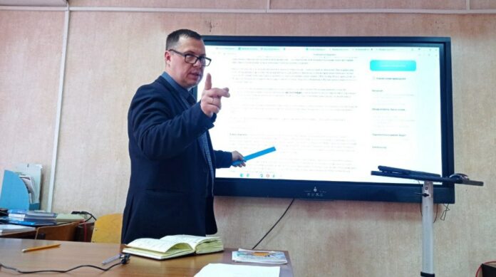 Урок с подростками в рамках проекта «Моя карьера с Единой Россией»