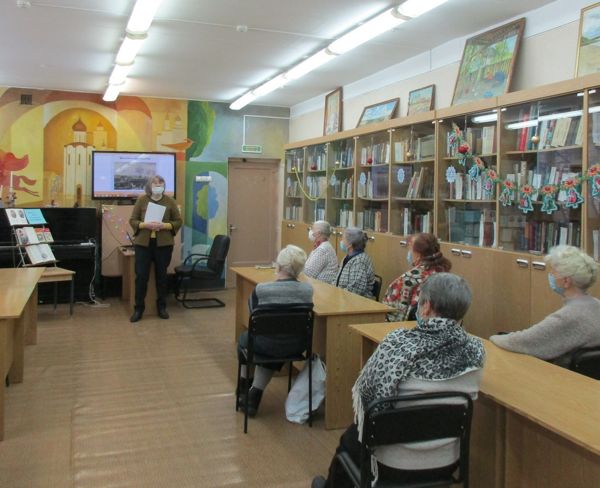 В библиотеке № 12 состоялось мероприятие, посвященное 195-летию со дня восстания декабристов