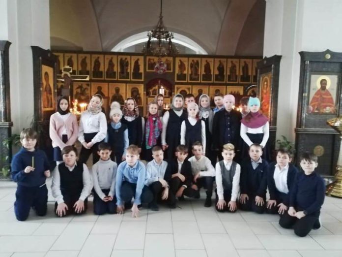 Ученики гимназии имени Подольских курсантов посетили Храм священномученика Сергия