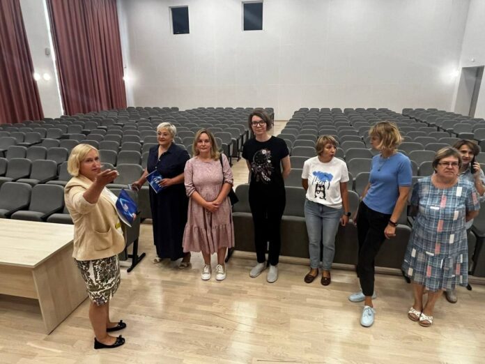 Депутат Елена Корастылева приняла участие в ежегодной всероссийской акции «Родительская приемка»