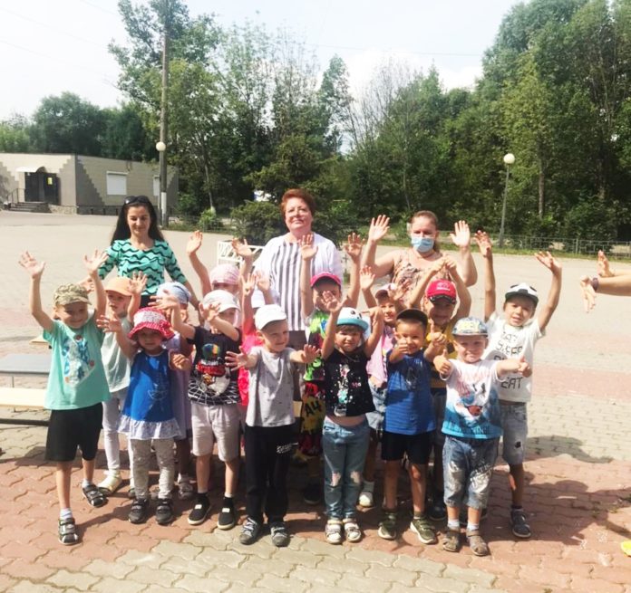 Мероприятие для детей «Читаем и рисуем» прошло в сельском ДК «Надежда»