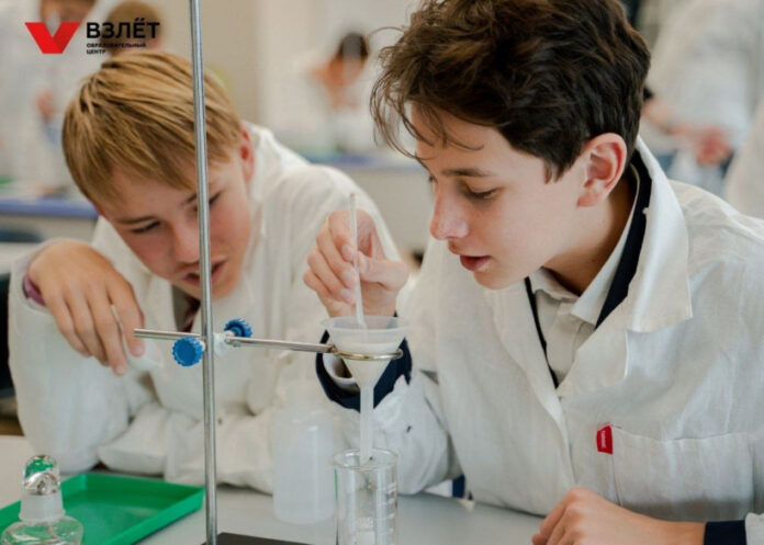 Школьников Большого Подольска приглашают учствовать в образовательной программе «Наука»