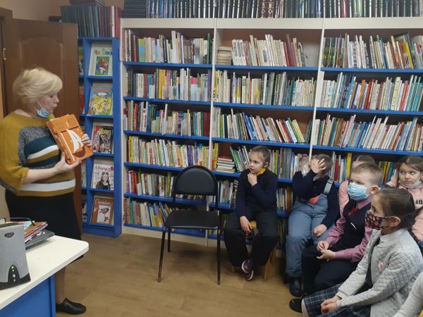 Путешествие в мир книг организовали для первоклассников в детской библиотеке № 6