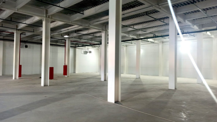 Строительство производственно-складского комплекса проверяют в Большом Толбино