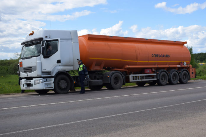 В Большом Подольске проходит рейд «Опасный груз»