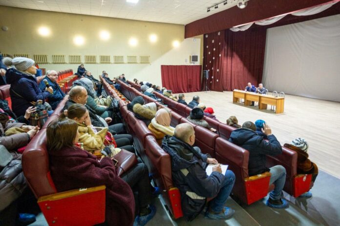 В Подольске провели встречу с жителями Силикатной по вопросам ЖКХ