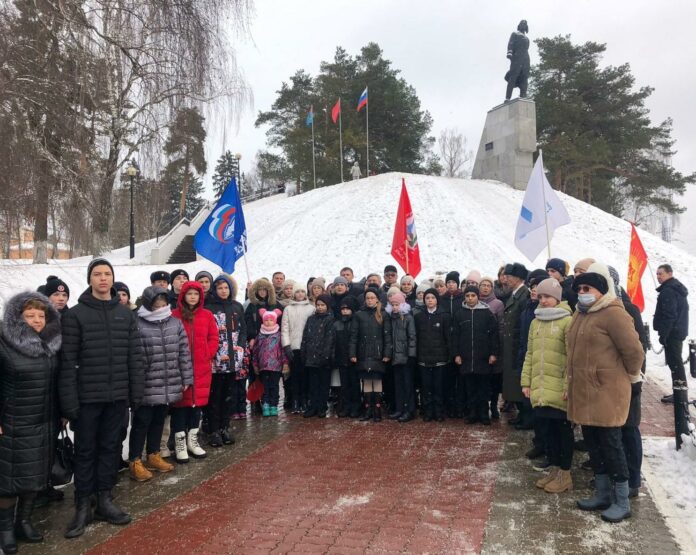 Память защитников столицы почтили жители населенных пунктов Большого Подольска