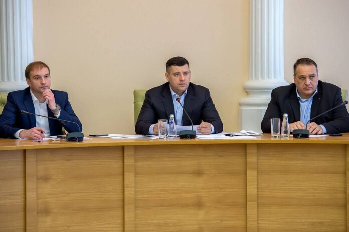 Обеспечение газовой безопасности в многоквартирных домах Городского округа Подольск обсудили на аппаратном совещании сегодня