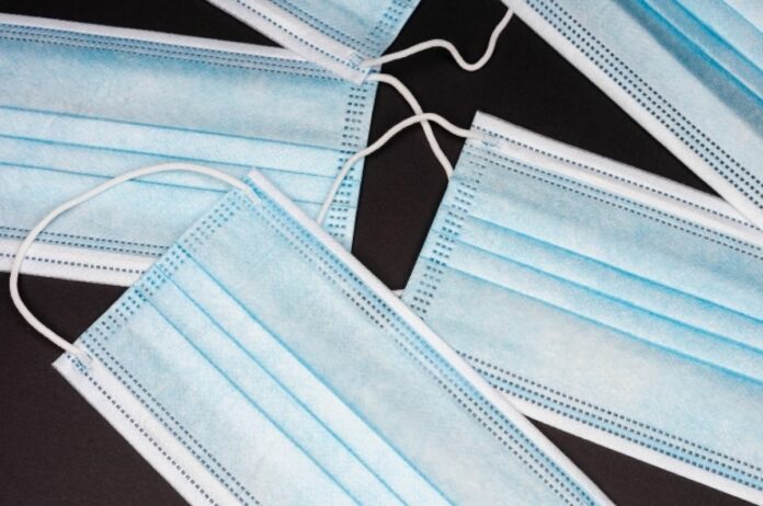 Носить маски в Московской области перестало теперь не обязательно