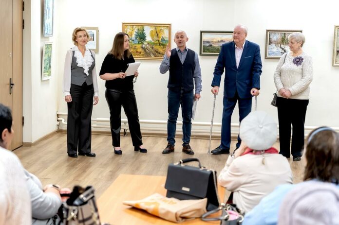 В горокруге Подольск открылась выставка изобразительного искусства «Неограниченные»