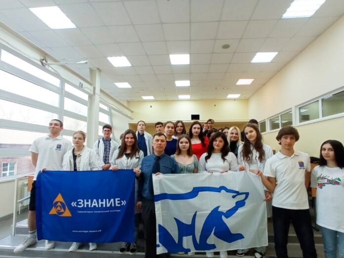 Интеллектуальную игру «Что? Где? Когда?» провели для студентов в рамках реализации местного партийного проекта...