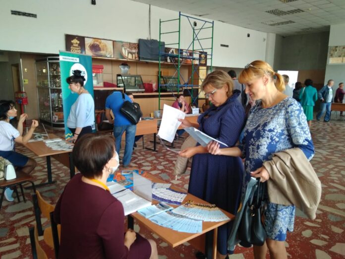 Ярмарку вакансий в Подольске посетили более 500 человек