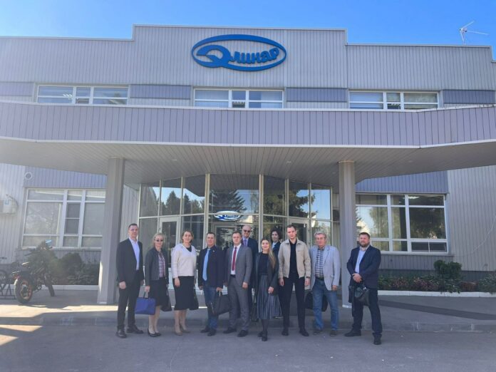 Депутат совета депутатов горокруга Подольск принял участие в экскурсии по производству группы компаний «ЭЛИНАР»