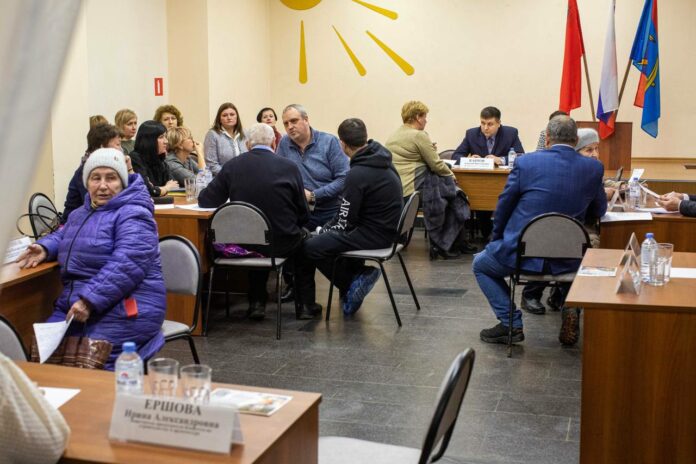 В г.о. Подольск прошла выездная администрация в п. МИС