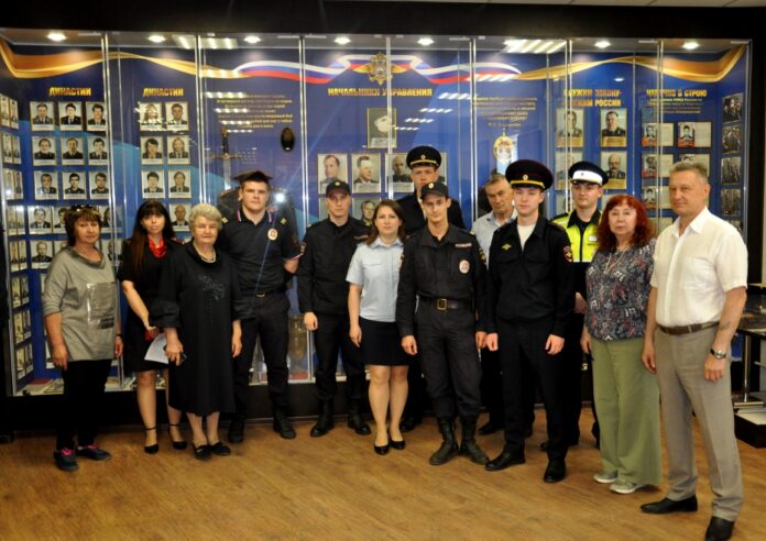 В Подольске ветераны поделились опытом с молодыми сотрудниками Управления в рамках встречи в музее...