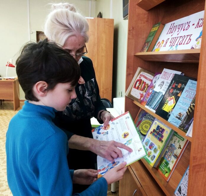 В библиотеке № 2 состоялся литературный калейдоскоп «Волшебных слов чудесный мир»