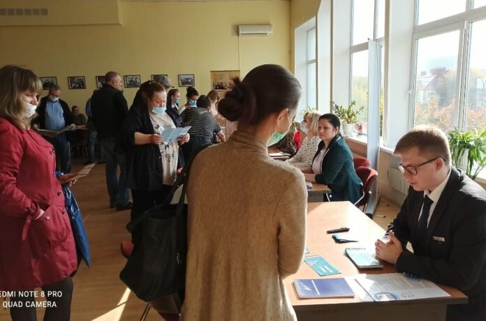 Подольский ЦЗН провел ярмарку вакансий