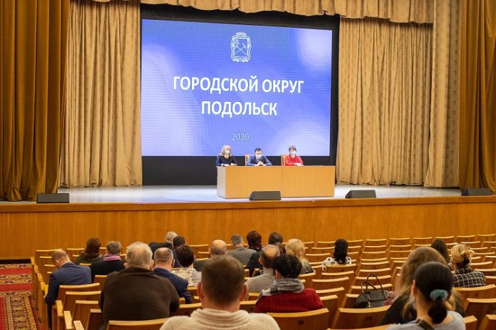 Представителям руководства сферы ЖКХ рассказали о необходимости вакцинации от COVID-19