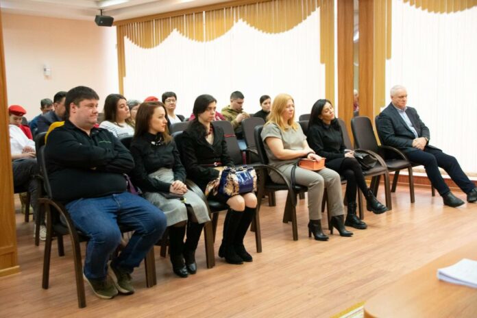 Вопросы поддержки военнослужащих в зоне СВО обсудили в Подольске