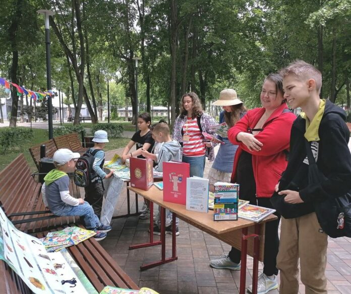 Площадки летнего чтения работают в ПКиО Талалихина