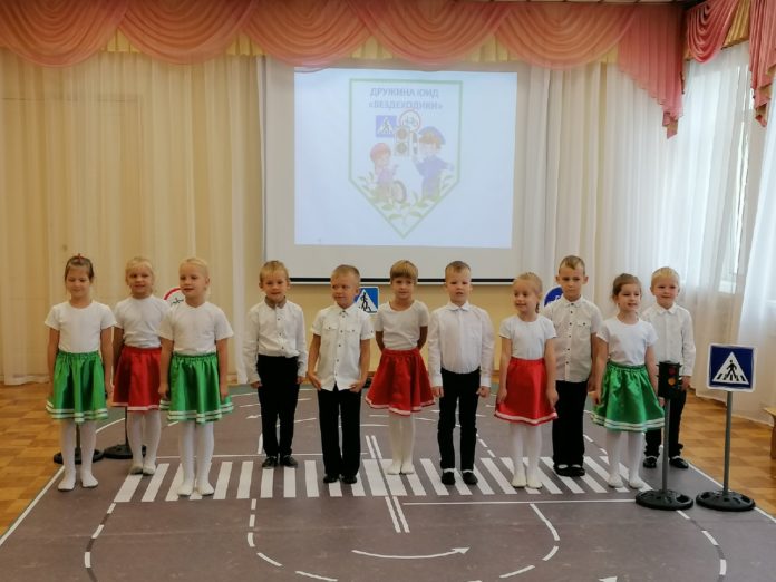 В детском саду № 2 состоялось «Посвящение в отряд Юных Инспекторов Движения»