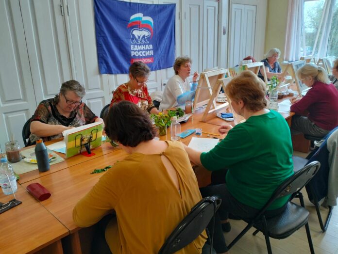 Сделали зарисовки и закончили пейзажи в ИЗО группе «Гармония»