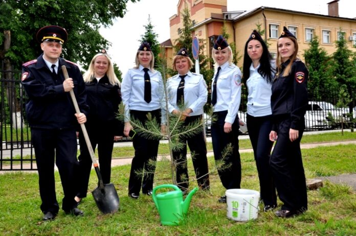 В Подольске полицейские приняли участие в акции «Зеленая Россия»