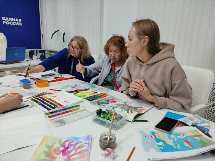 Мастер-классы по изобразительному искусству прошли в Подольске для членов первичной организации Подольского городского отделения...