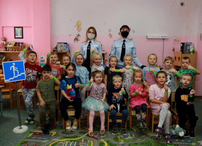 Для воспитанников детского сада в Подольске провели акцию «Знаки внимания»