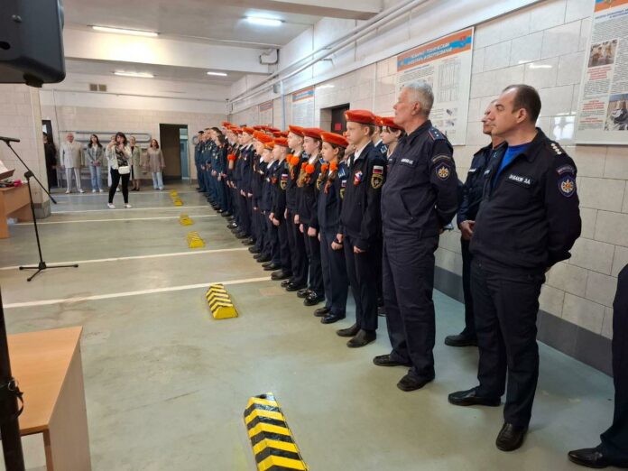 Подольским пожарным вручили награды в честь профессионального праздника