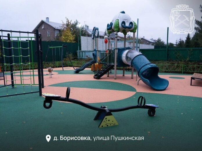 Всё больше детских игровых площадок обновляют в Подольске