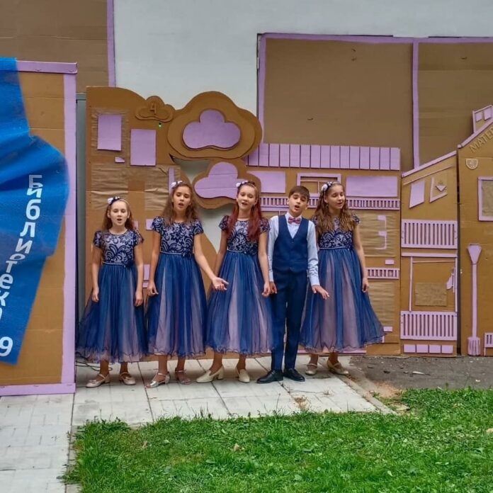 Воспитанники подольского хорового коллектива приняли участие в культурной программе в празник День города Москвы