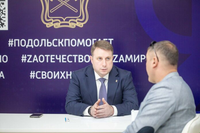 Участника спецоперации принял секретарь местного отделения ВПП «Единая Россия»Дмитрий Жариков