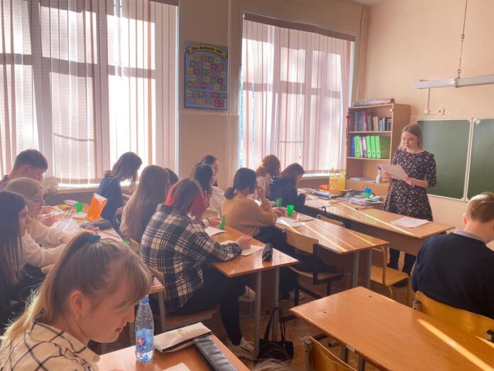 Для молодёжи Подольска провели беседу про эмоциональное выгорание «Гори не сгорая»