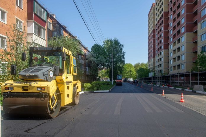 В Городском округе Подольск продолжается ремонт муниципальных дорог