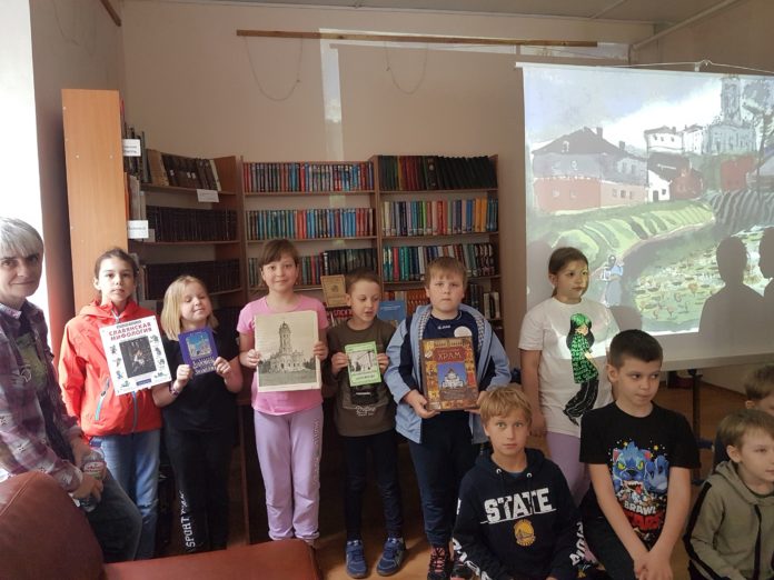 Встреча с Эльмирой Ашировой состоялась в Дубровицкой библиотеке