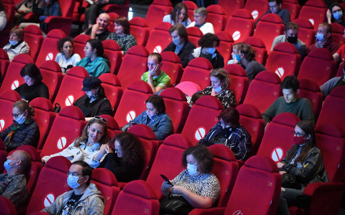 Концертным организациям, театрам и кинозалам и в Подмосковье разрешили заполнять залы на 75%