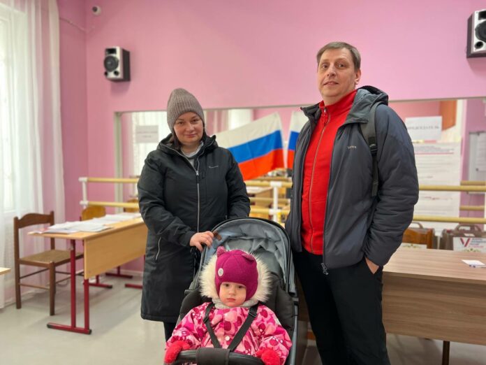 Неравнодушные жители активно участвуют в голосовании в первый день выборов в Подольске